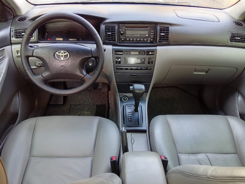 TOYOTA COROLLA SEG 1.8 2002/2003 ALTERNATIVA VEÍCULOS LAJEADO / Carros no Vale