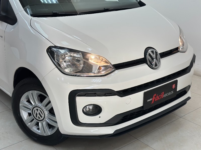 VOLKSWAGEN UP! 1.0 MOVE 12V 2018/2019 MAIS FÁCIL VEÍCULOS SANTA CRUZ DO SUL / Carros no Vale