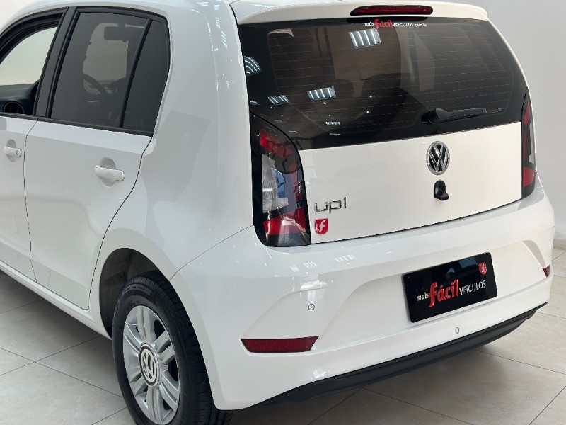 VOLKSWAGEN UP! 1.0 MOVE 12V 2018/2019 MAIS FÁCIL VEÍCULOS SANTA CRUZ DO SUL / Carros no Vale