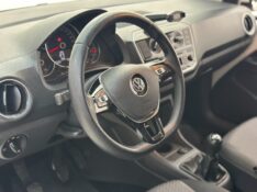 VOLKSWAGEN UP! 1.0 MOVE 12V 2018/2019 MAIS FÁCIL VEÍCULOS SANTA CRUZ DO SUL / Carros no Vale