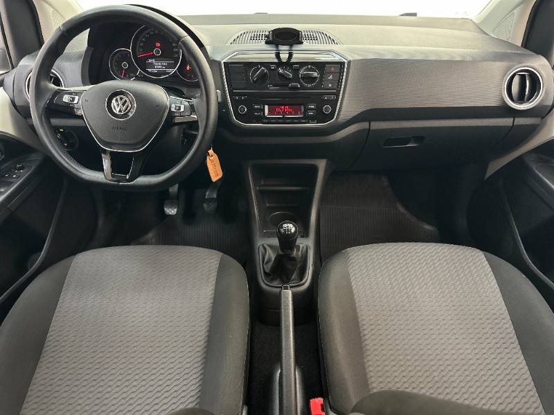 VOLKSWAGEN UP! 1.0 MOVE 12V 2018/2019 MAIS FÁCIL VEÍCULOS SANTA CRUZ DO SUL / Carros no Vale