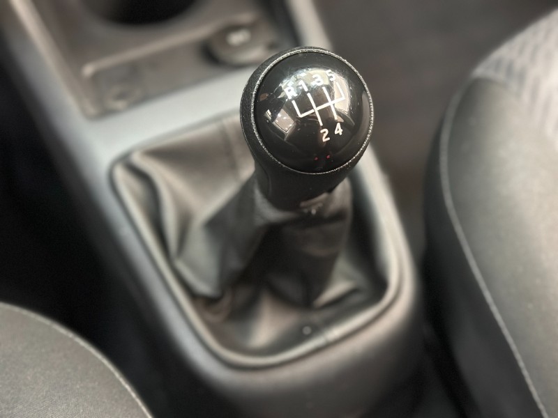 VOLKSWAGEN UP! 1.0 MOVE 12V 2018/2019 MAIS FÁCIL VEÍCULOS SANTA CRUZ DO SUL / Carros no Vale