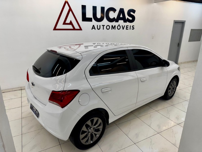 CHEVROLET ONIX 1.0 JOY BLACK EDITION 2021/2021 LUCAS AUTOMÓVEIS BOM RETIRO DO SUL / Carros no Vale