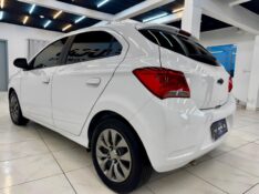 CHEVROLET ONIX 1.0 JOY BLACK EDITION 2021/2021 LUCAS AUTOMÓVEIS BOM RETIRO DO SUL / Carros no Vale