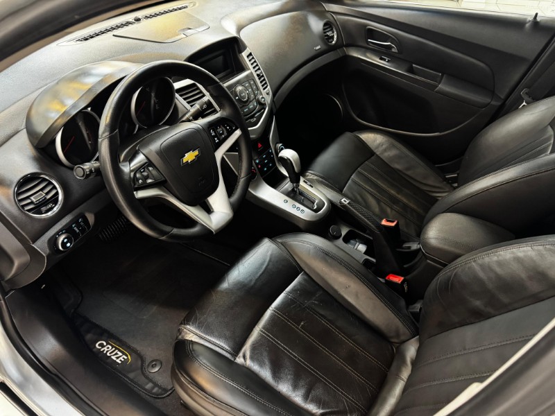 CHEVROLET CRUZE 1.8 LT 16V 2014/2014 LUCAS AUTOMÓVEIS BOM RETIRO DO SUL / Carros no Vale