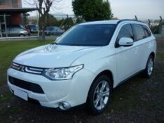 MITSUBISHI OUTLANDER 2.0 16V GASOLINA 4P AUTOMÁTICO 2013/2014 PREMIUM AUTOMÓVEIS ARROIO DO MEIO / Carros no Vale