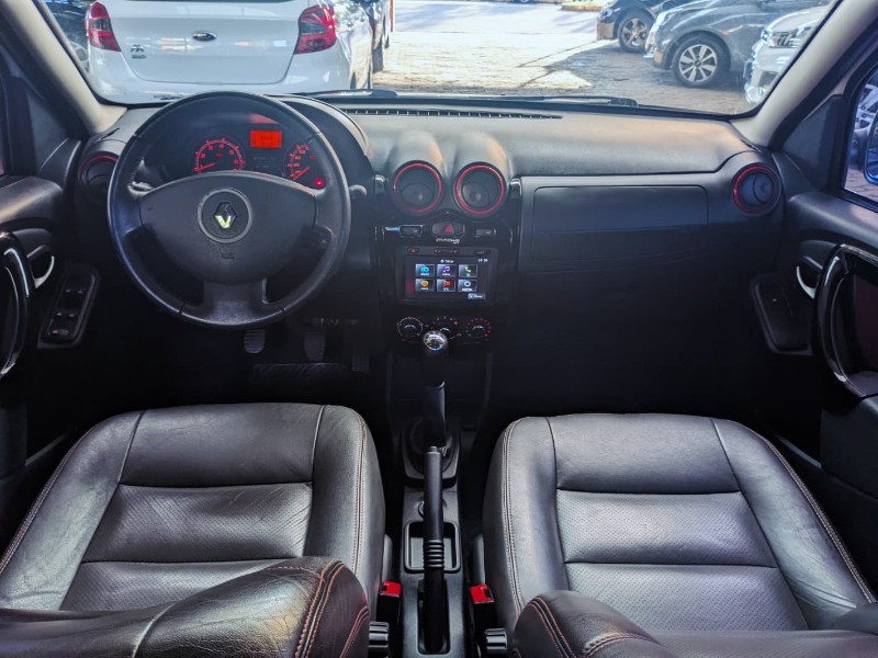 RENAULT SANDERO 1.6 STEPWAY 2014 2013/2014 RICARDO VEÍCULOS TEUTÔNIA / Carros no Vale