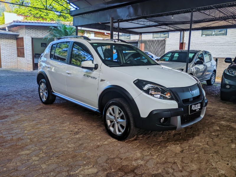 RENAULT SANDERO 1.6 STEPWAY 2014 2013/2014 RICARDO VEÍCULOS TEUTÔNIA / Carros no Vale