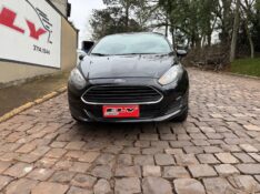 FORD FIESTA 1.5 2015/2015 ELY AUTOMÓVEIS LAJEADO / Carros no Vale