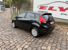 FORD FIESTA 1.5 2015/2015 ELY AUTOMÓVEIS LAJEADO / Carros no Vale