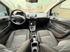 FORD FIESTA 1.5 2015/2015 ELY AUTOMÓVEIS LAJEADO / Carros no Vale