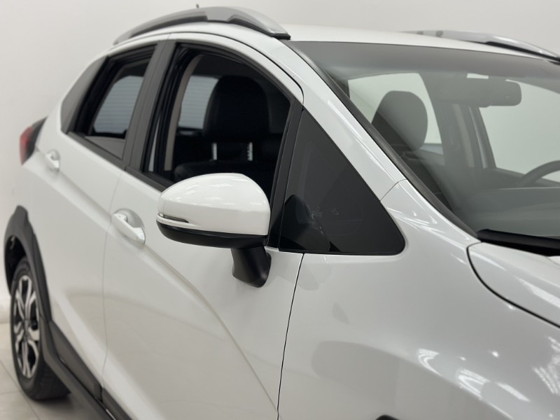 HONDA WR-V EXL 1.5 CVT 2020/2021 MAIS FÁCIL VEÍCULOS SANTA CRUZ DO SUL / Carros no Vale