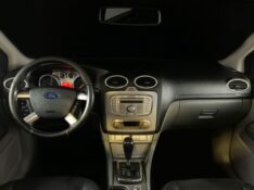 FORD FOCUS 2.0 TITANIUM PLUS HATCH 16V FLEX 4P AUTO 2012/2012 DUARTE VEÍCULOS PORTO ALEGRE / Carros no Vale
