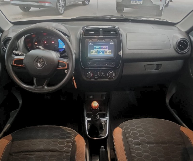 RENAULT KWID OUTSIDER 1.0 12V 2019/2020 LAVENDA VEÍCULOS ARROIO DO MEIO / Carros no Vale