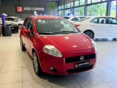 FIAT PUNTO 1.6 ESSENCE 16V FLEX 4P MANUAL 2011/2011 JOÃO CARROS MULTIMARCAS GUAPORÉ / Carros no Vale