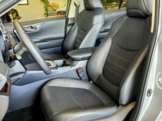 TOYOTA RAV4 2.5 S 4X4 HYBRID 2019/2019 JOÃO CARROS MULTIMARCAS GUAPORÉ / Carros no Vale