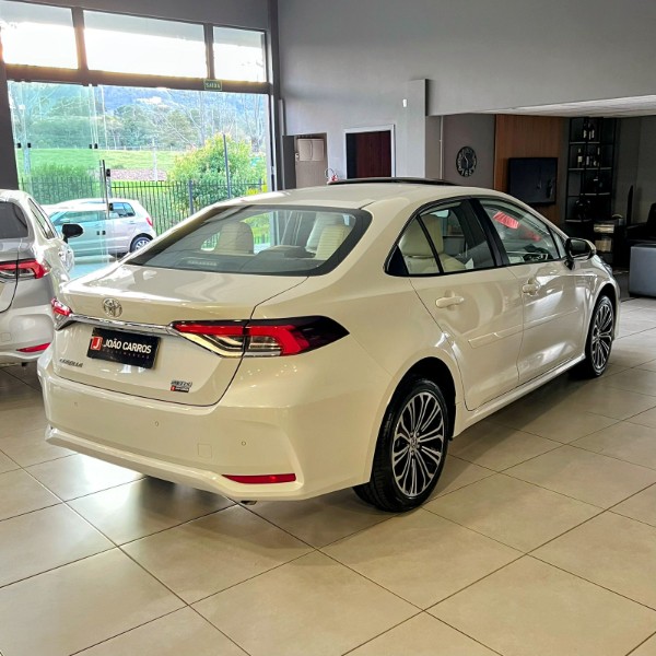 TOYOTA COROLLA 2.0 ALTIS PREMIUM 16V 2022/2022 JOÃO CARROS MULTIMARCAS GUAPORÉ / Carros no Vale
