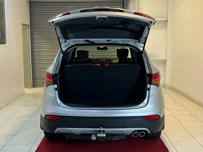 HYUNDAI SANTA FÉ 3.3 MPFI 4X4 7 LUGARES V6 270CV GASOLINA 4P AUTOMÁTICO 2014/2015 DUARTE VEÍCULOS PORTO ALEGRE / Carros no Vale