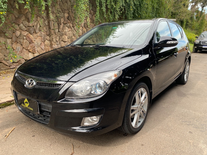 HYUNDAI I30 2.0 2011/2012 ESTAÇÃO DO CARRO ESTRELA / Carros no Vale