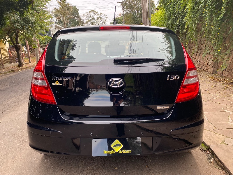 HYUNDAI I30 2.0 2011/2012 ESTAÇÃO DO CARRO ESTRELA / Carros no Vale