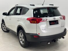 TOYOTA RAV4 2.0 4X2 16V GASOLINA 4P AUTOMÁTICO 2015/2015 MAIS FÁCIL VEÍCULOS SANTA CRUZ DO SUL / Carros no Vale