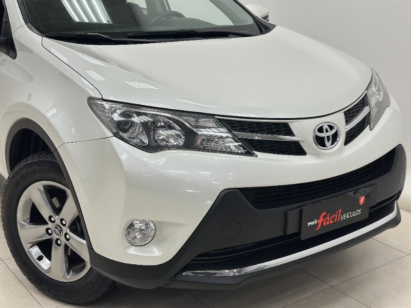 TOYOTA RAV4 2.0 4X2 16V GASOLINA 4P AUTOMÁTICO 2015/2015 MAIS FÁCIL VEÍCULOS SANTA CRUZ DO SUL / Carros no Vale