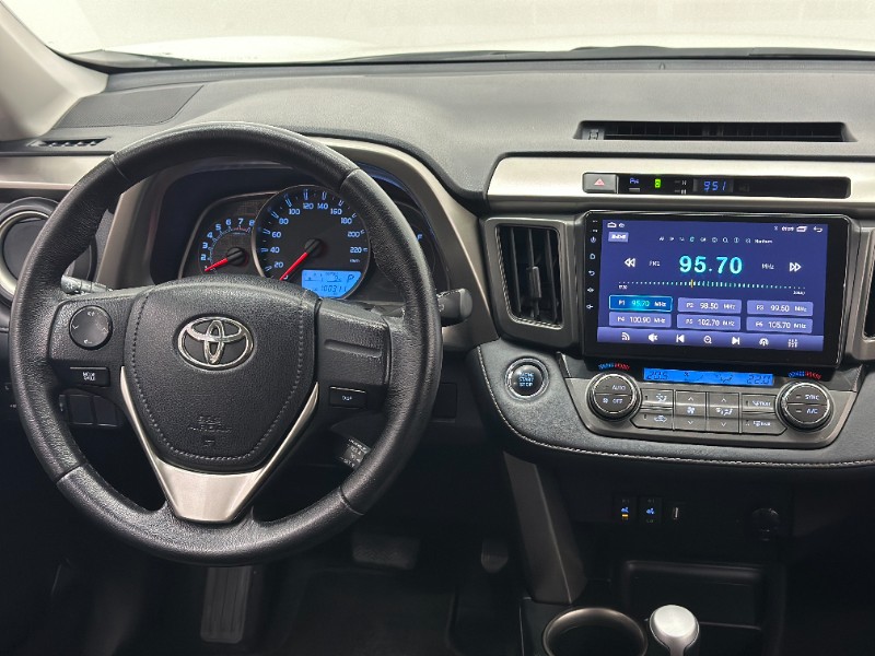 TOYOTA RAV4 2.0 4X2 16V GASOLINA 4P AUTOMÁTICO 2015/2015 MAIS FÁCIL VEÍCULOS SANTA CRUZ DO SUL / Carros no Vale