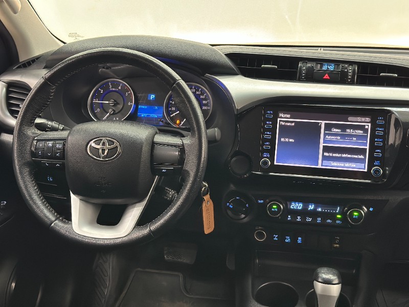TOYOTA HILUX 2.8 D-4D TURBO DIESEL CD SR 4X4 AUTOMÁTICO 2020/2020 MAIS FÁCIL VEÍCULOS SANTA CRUZ DO SUL / Carros no Vale TOYOTA HILUX 2.8 D-4D TURBO DIESEL CD SR 4X4 AUTOMÁTICO 2020/2020 MAIS FÁCIL VEÍCULOS SANTA CRUZ DO SUL / Carros no Vale