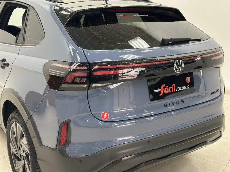 VOLKSWAGEN NIVUS HIGHLINE 1.0 200 TSI FLEX AUT. 2024/2025 MAIS FÁCIL VEÍCULOS SANTA CRUZ DO SUL / Carros no Vale
