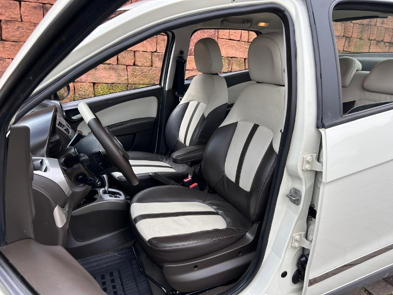 FIAT GRAND SIENA ESSENCE 1.6 FLEX 16V 2016/2016 LS MULTIMARCAS VENÂNCIO AIRES / Carros no Vale