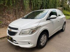 CHEVROLET ONIX LT 1.0 2014/2015 ESTAÇÃO DO CARRO ESTRELA / Carros no Vale