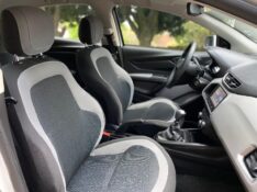 CHEVROLET ONIX LT 1.0 2014/2015 ESTAÇÃO DO CARRO ESTRELA / Carros no Vale