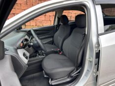 CHEVROLET ONIX HATCH JOY 1.0 8V FLEX 5P MEC. 2017/2017 LS MULTIMARCAS VENÂNCIO AIRES / Carros no Vale