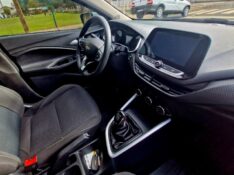 CHEVROLET ONIX HATCH LT 1.0 8V FLEXPOWER 5P MEC. 2022/2023 CRUZEIRO MULTIMARCAS CRUZEIRO DO SUL / Carros no Vale
