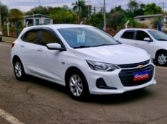 CHEVROLET ONIX HATCH LT 1.0 8V FLEXPOWER 5P MEC. 2022/2023 CRUZEIRO MULTIMARCAS CRUZEIRO DO SUL / Carros no Vale