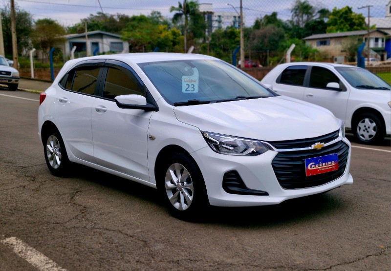 CHEVROLET ONIX HATCH LT 1.0 8V FLEXPOWER 5P MEC. 2022/2023 CRUZEIRO MULTIMARCAS CRUZEIRO DO SUL / Carros no Vale