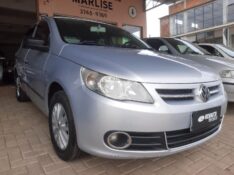VOLKSWAGEN VOYAGE 1.6 2009/2010 RENAUTO VEÍCULOS LAJEADO / Carros no Vale
