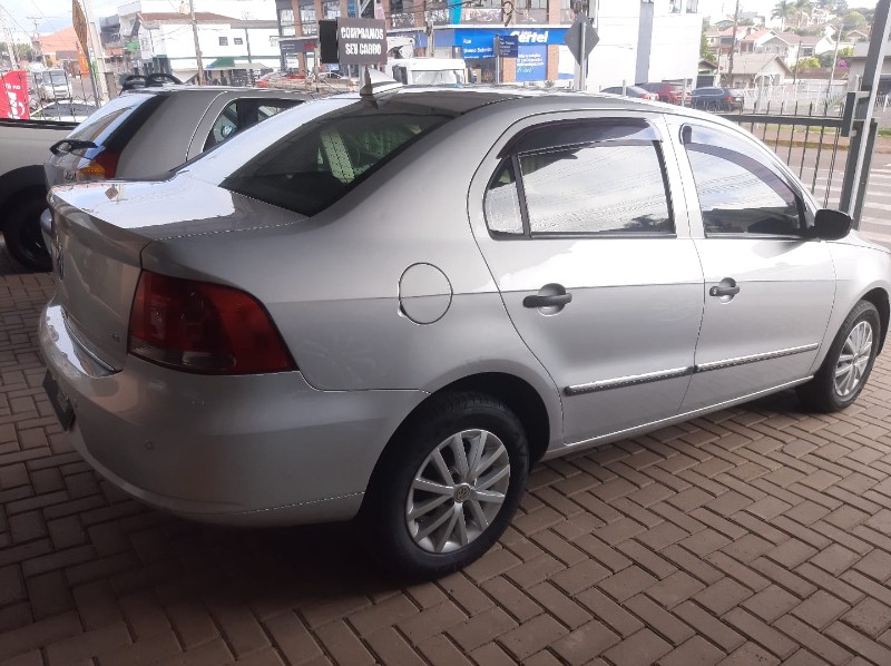 VOLKSWAGEN VOYAGE 1.6 2009/2010 RENAUTO VEÍCULOS LAJEADO / Carros no Vale