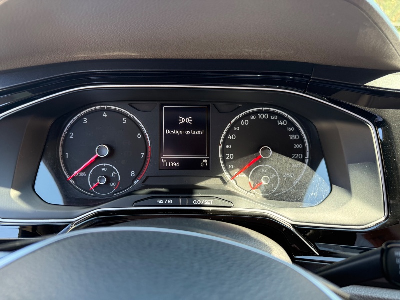 VOLKSWAGEN VIRTUS 1.0 200 TSI COMFORTLINE AUTOMATICO 2018/2018 ELY AUTOMÓVEIS LAJEADO / Carros no Vale