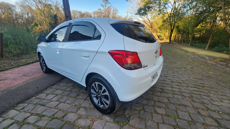 CHEVROLET ONIX /2015 FERNANDO AUTOMÓVEIS | REVENDA DE CARROS ARROIO DO MEIO ARROIO DO MEIO / Carros no Vale