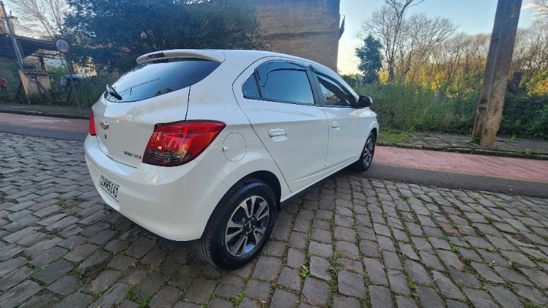 CHEVROLET ONIX /2015 FERNANDO AUTOMÓVEIS | REVENDA DE CARROS ARROIO DO MEIO ARROIO DO MEIO / Carros no Vale