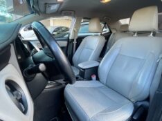 TOYOTA COROLLA 1.8 GLI UPPER 16V FLEX 4P AUTOMATICO 2019/2019 BOSCO AUTOMÓVEIS GUAPORÉ / Carros no Vale