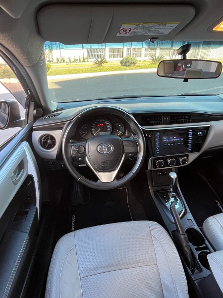TOYOTA COROLLA 1.8 GLI UPPER 16V FLEX 4P AUTOMATICO 2019/2019 BOSCO AUTOMÓVEIS GUAPORÉ / Carros no Vale