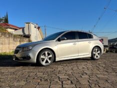 CHEVROLET CRUZE 1.8 LT SPORT6 16V FLEX 4P AUTOMATICO 2015/2016 BOSCO AUTOMÓVEIS GUAPORÉ / Carros no Vale