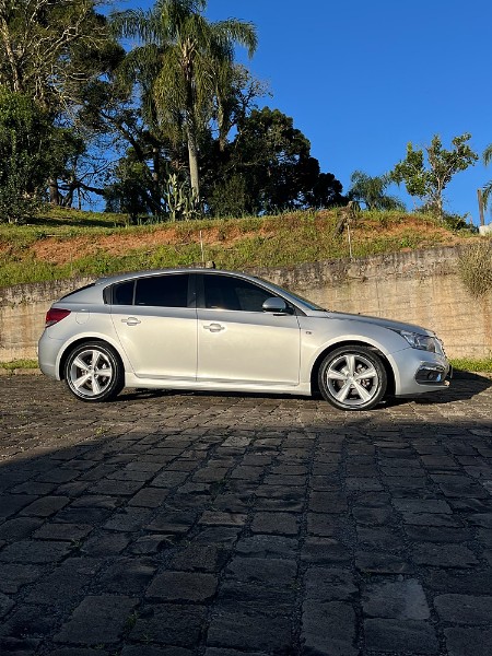 CHEVROLET CRUZE 1.8 LT SPORT6 16V FLEX 4P AUTOMATICO 2015/2016 BOSCO AUTOMÓVEIS GUAPORÉ / Carros no Vale