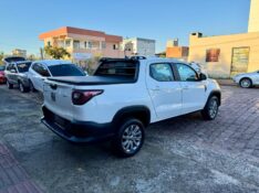 FIAT STRADA 1.3 FIREFLY FLEX FREEDOM CD MANUAL 2022/2023 AR MULTIMARCAS VENÂNCIO AIRES / Carros no Vale