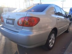 TOYOTA COROLLA 1.8 SEG 16V 2002/2003 RENAUTO VEÍCULOS LAJEADO / Carros no Vale