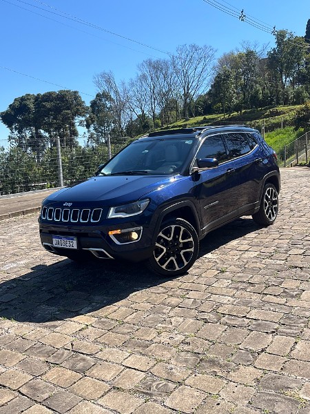 JEEP COMPASS LIMITED 2.0 4X4 DIESEL 16V AUT. 2021/2021 BOSCO AUTOMÓVEIS GUAPORÉ / Carros no Vale