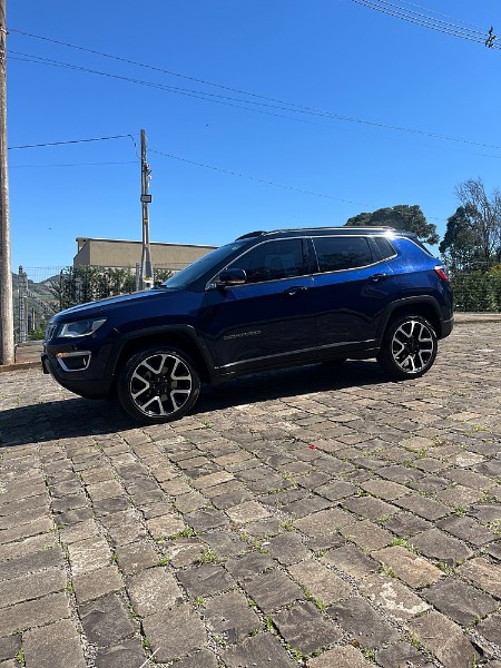 JEEP COMPASS LIMITED 2.0 4X4 DIESEL 16V AUT. 2021/2021 BOSCO AUTOMÓVEIS GUAPORÉ / Carros no Vale