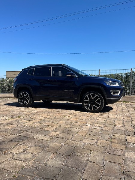 JEEP COMPASS LIMITED 2.0 4X4 DIESEL 16V AUT. 2021/2021 BOSCO AUTOMÓVEIS GUAPORÉ / Carros no Vale